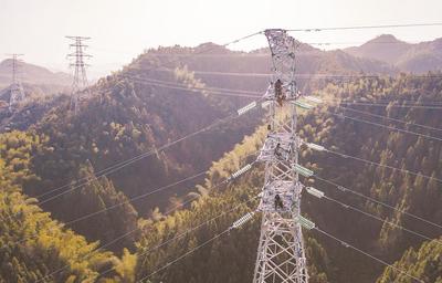 昌景黄高铁祁门东牵引站供电工程进入收尾阶段，为高铁开通注入强劲动力